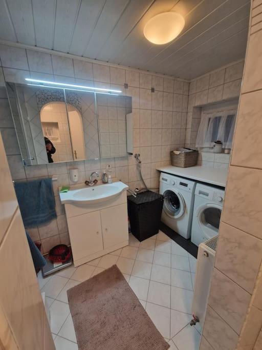 Haus Mit Garten, U Bahn Naehe, Gratis Parkplaetze Ferienhaus