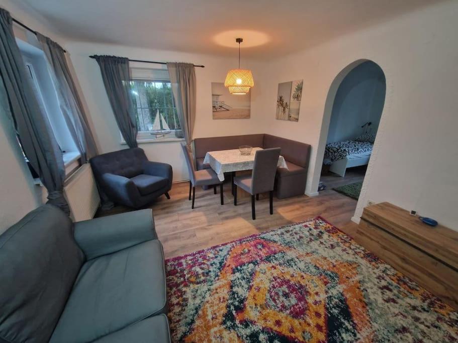 Haus Mit Garten, U Bahn Naehe, Gratis Parkplaetze Ferienhaus